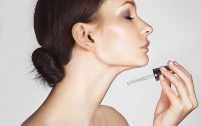 سيروم فعال لتجديد بشرة الوجه